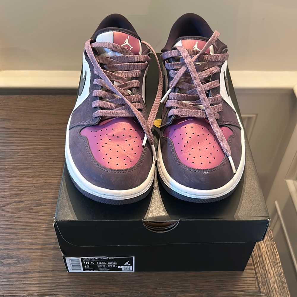Jordan Low Retro Nike Golf Purple Smoke Size 10.5 Excellent Condition Authentic